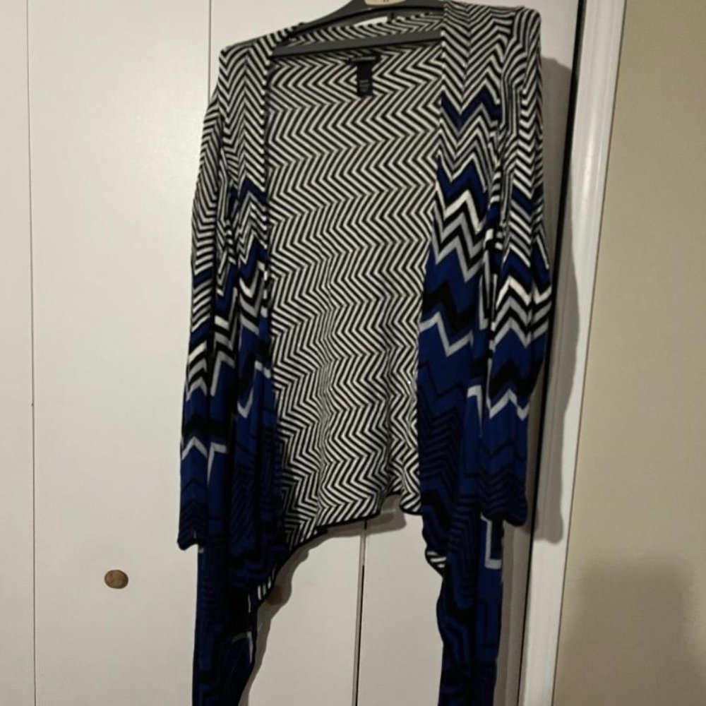 Blue & Gray Zig Zag High Low Sweater